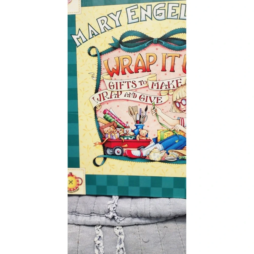 Wrap It Up! : Gifts to Make, Wrap and Give by Mary Engelbreit (1999, Hardcover)